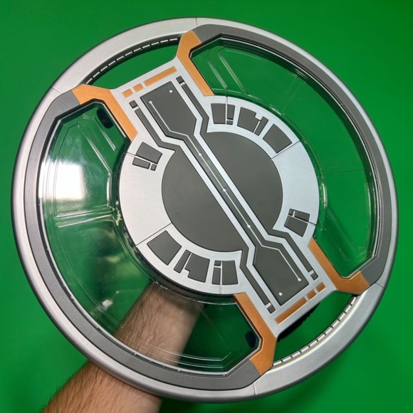 Disney Star Wars Galaxy's Edge Galactic Starcruiser Chandrila Halcyon Shield - Picture 4 of 11